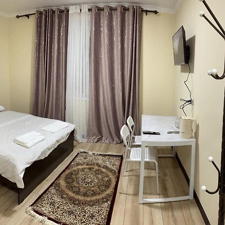 Adi Hotel Biškek Exteriér fotografie